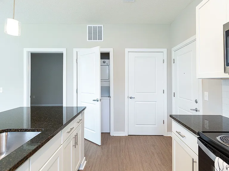 One-Bedroom Unit