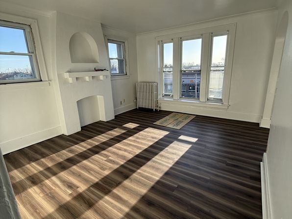 2118 Delaware Ave APT 19