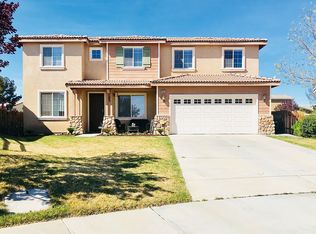 13873 Adelphia Ln, Victorville, CA 92394