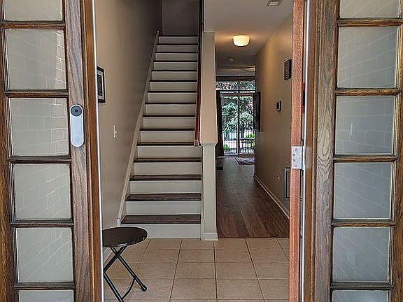 3rd image of 507 Grove Ln