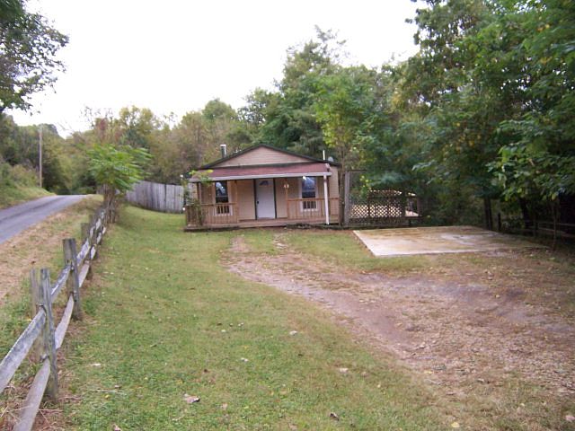 1st image of 120 Coys Cove Ln