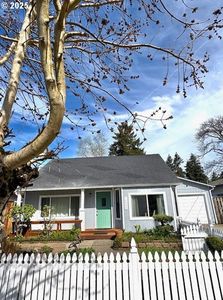 12245 SE Mill Ct, Portland, OR, 97233