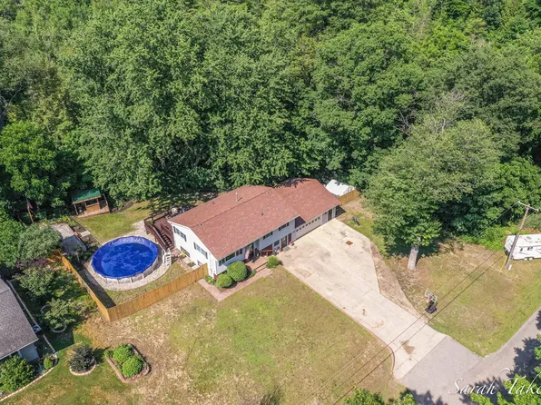 3860 E Pontaluna Rd, Fruitport, MI 49415
