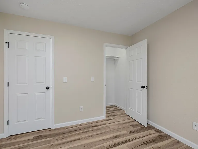 1649 N Patterson Ave — Photo 17