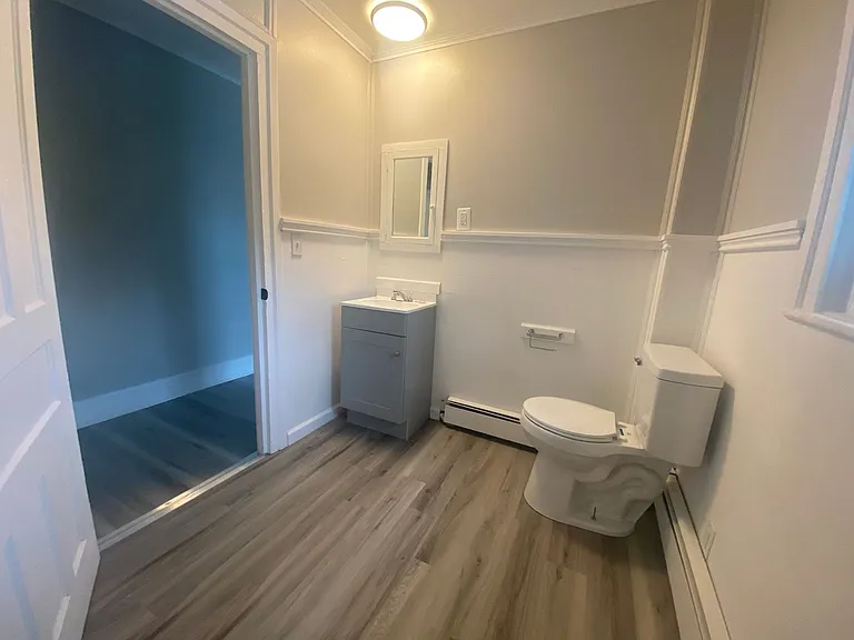 142 N Mechanic St — Photo 14