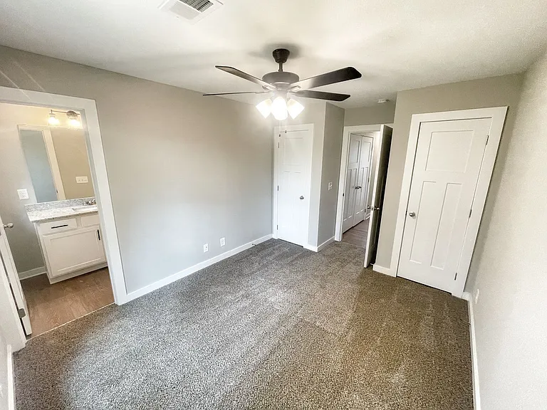 358 Honeycomb Ct — Photo 11