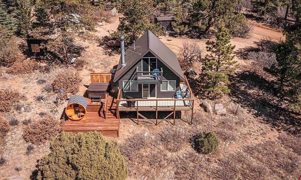 1st image of 640 Ridgeway Drive