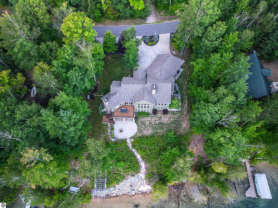 65786578 W Blue Lake Rd NE, Kalkaska, MI 49646 MLS 1914517 Zillow