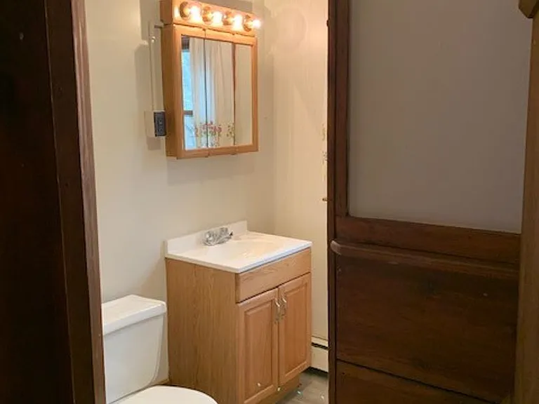 4-10 Central St — Photo 14