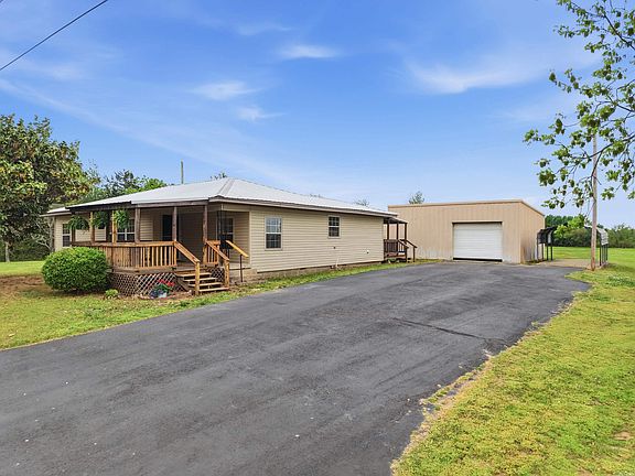 2nd image of 29 Pinnacle Springs Rd