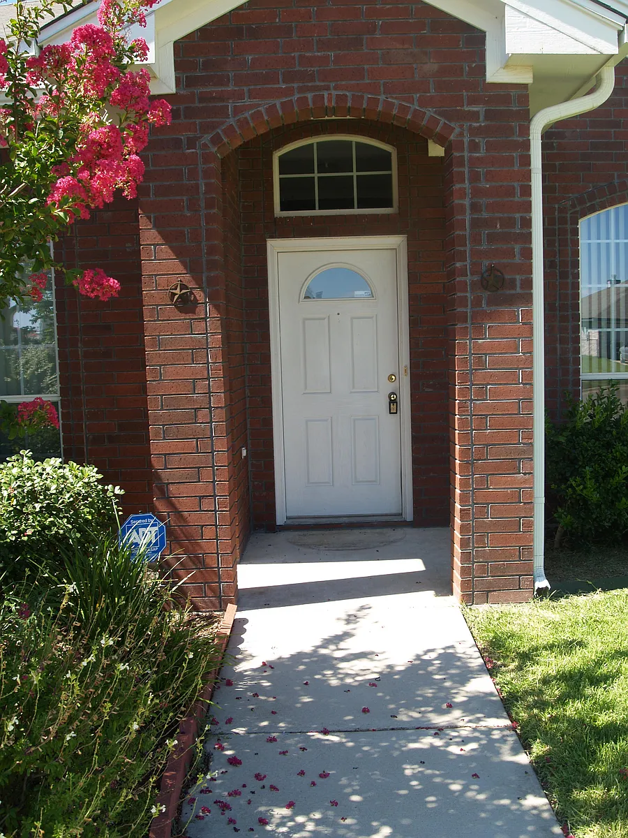 Building Photo - 5802 Venetian Ct