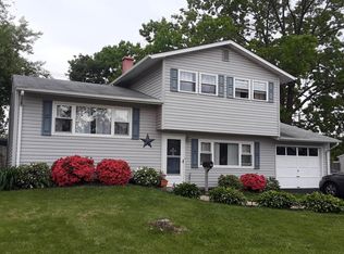 1121 Greentree Rd, Newark, DE 19713