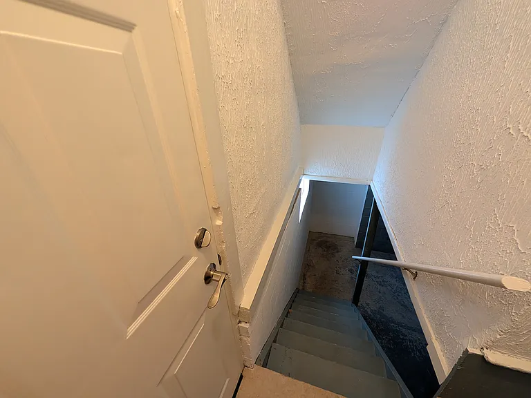 486 Needham Ave — Photo 25