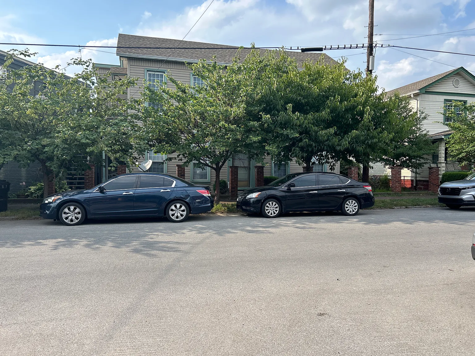 1007 E Washington Street — Photo 1