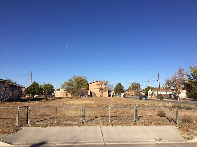 1st image of 1519 Los Tomases Dr NW