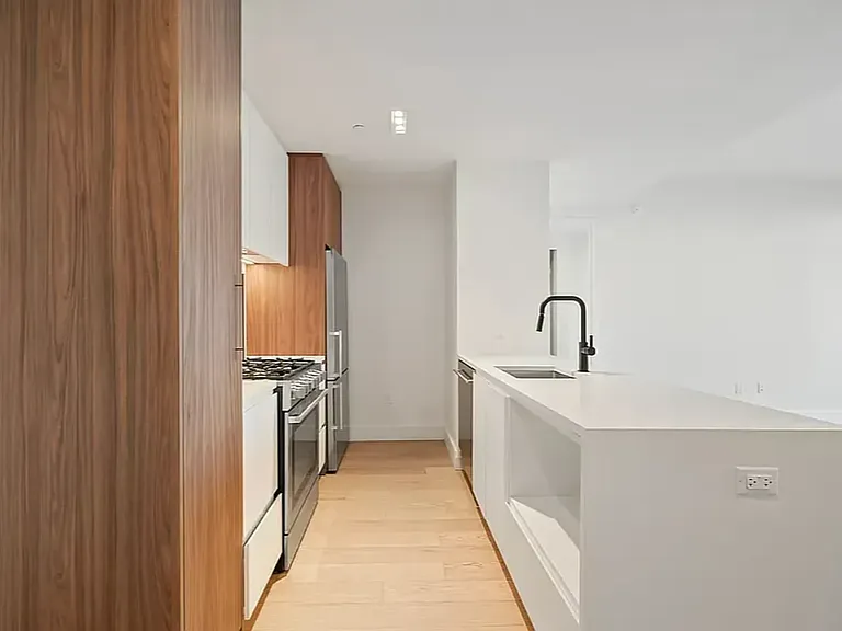 224 W 124th St #411 — Photo 6