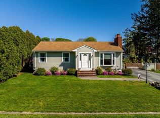 6 Robert St, Fairhaven, MA 02719