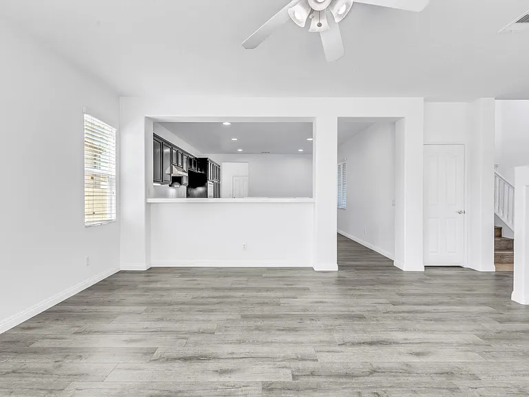 5810 Redhaven St — Photo 9