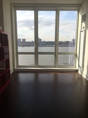 Sold by Kingstone Realty Inc | media 3