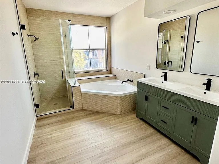 4946 SW 38th Way — Photo 32