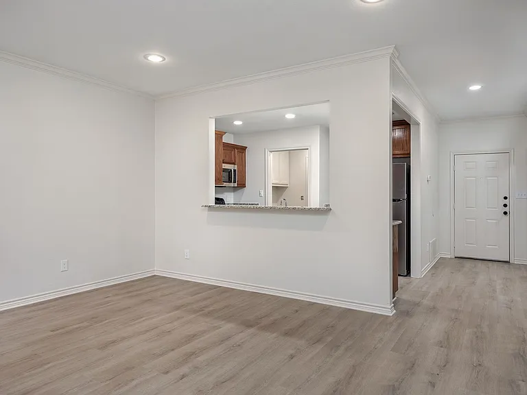 6806 County Road 1215 — Photo 10