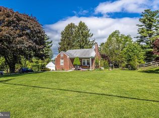 25216 Oak Dr, Damascus, MD 20872