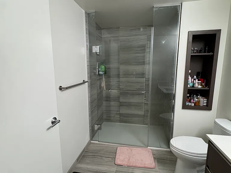 800 Columbia St #1802 — Photo 9