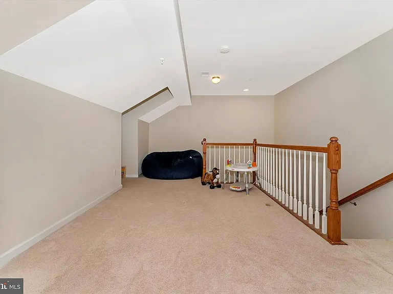 23200 Shaws Tavern Ct — Photo 21