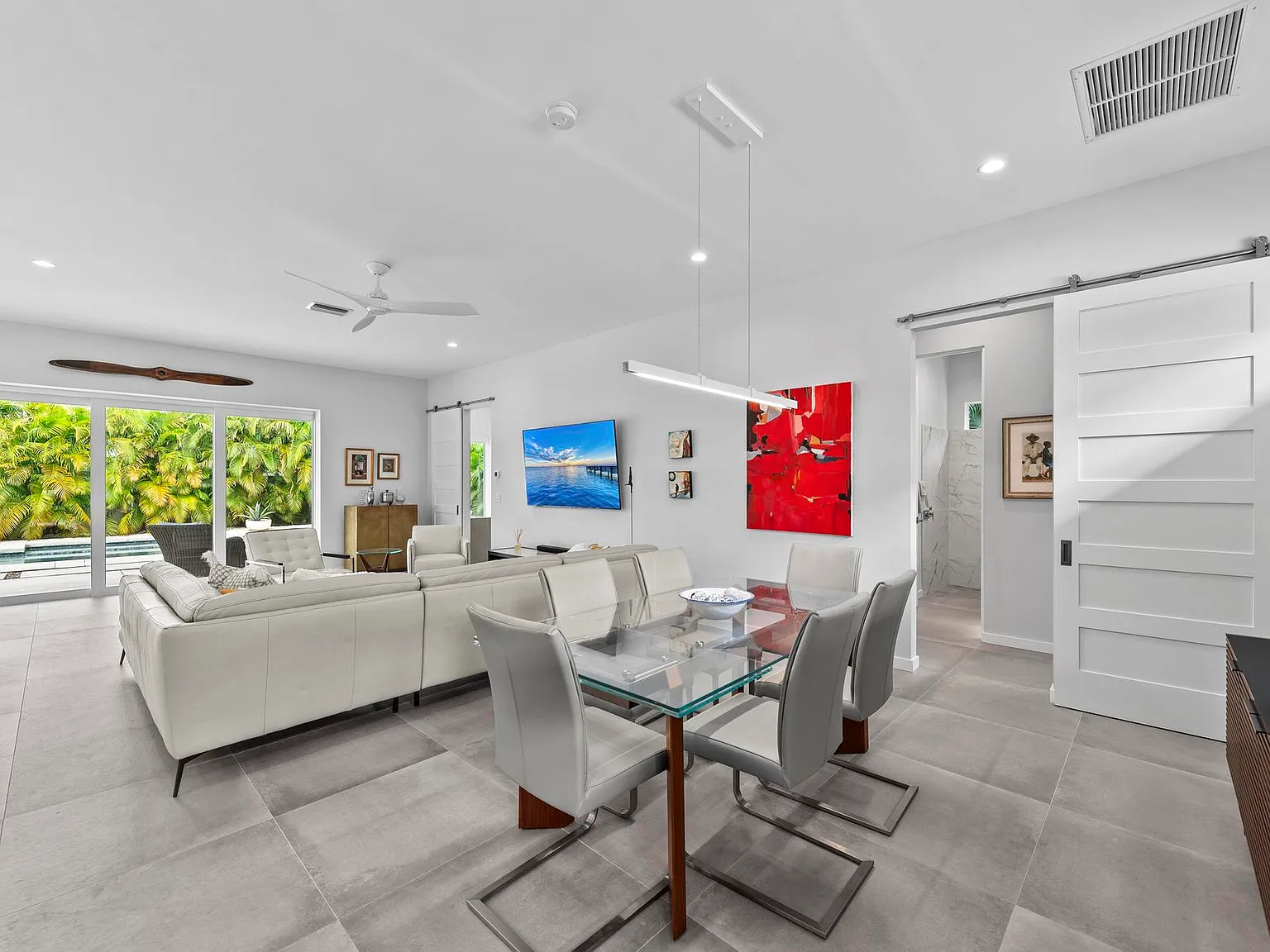 2 bed, 1500 sqft, $11,000 — Photo 3