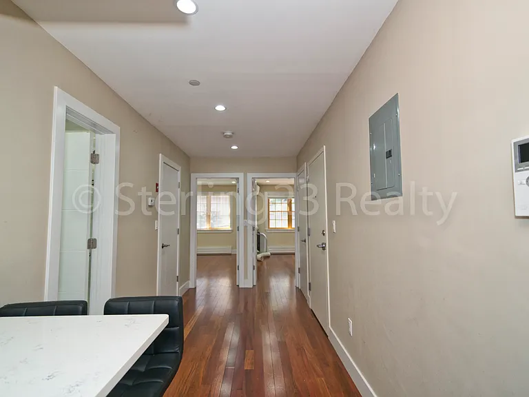 21-08 Steinway St #4 — Photo 19
