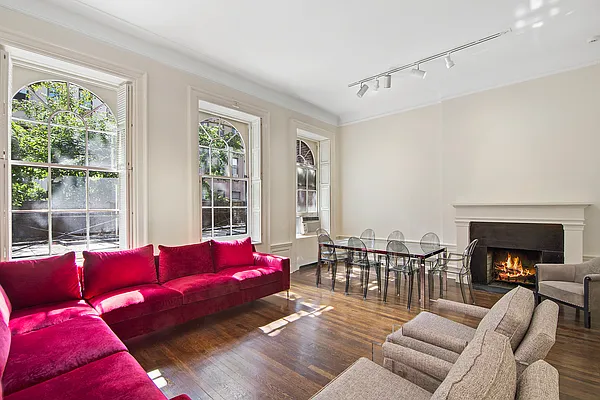 Rented by Nest Seekers International | media 6