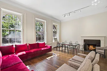 Rented by Nest Seekers International