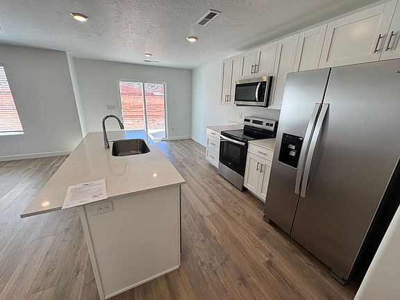 2nd image of 2225 S Wolverine Way