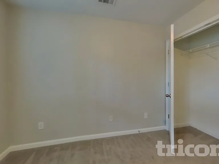 311 Turtle Pointe Dr — Photo 13