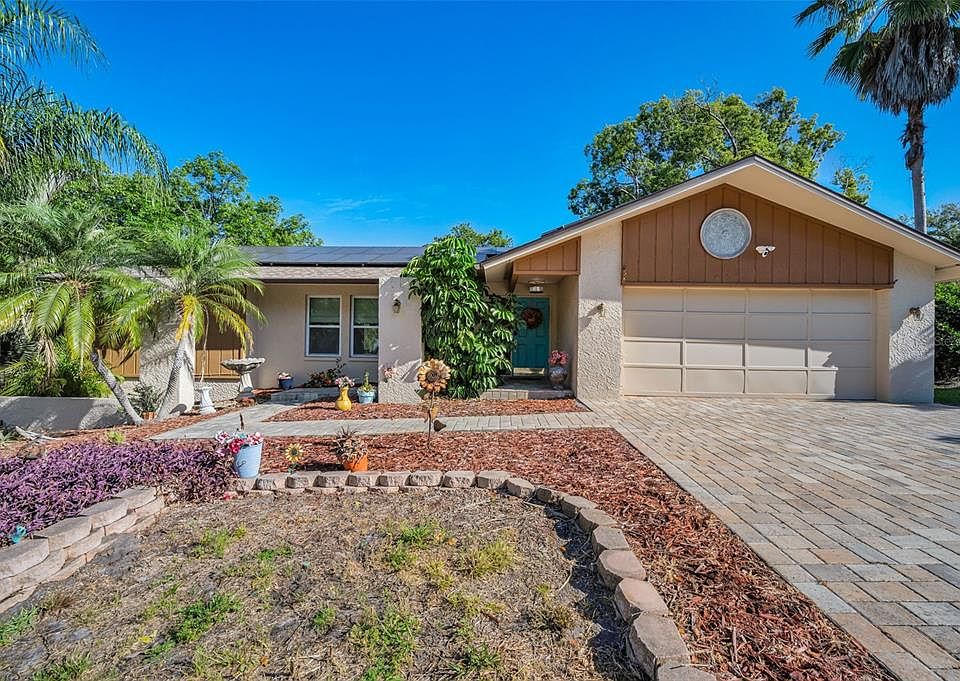 1st image of 760 Village Way