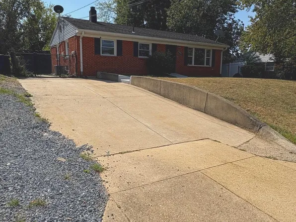 2901 Capri Dr, Fort Washington, MD 20744