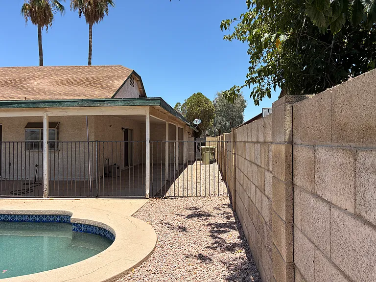 5637 W Yucca St — Photo 36