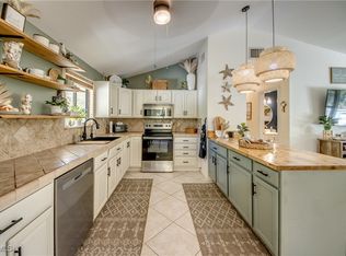 10600 Habitat Trl, Bokeelia, FL 33922