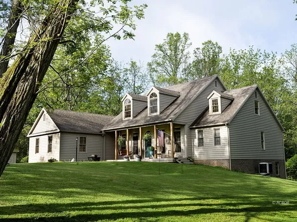 7255 Angel Ridge Rd, Athens, OH 45701
