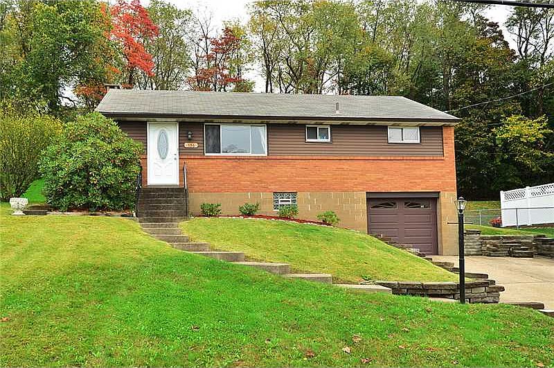 1st image of 136 Elmwood Dr