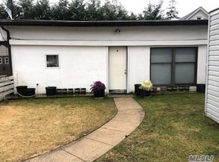 81 Carman Ave APT A, Woodmere, NY 11598