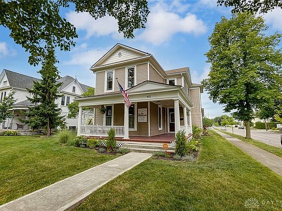 3rd image of 402 Grant St