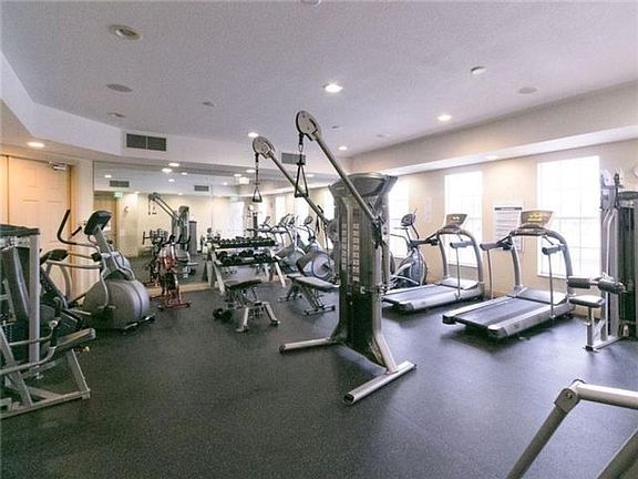 5th image of 5961 Manchester Way #1A