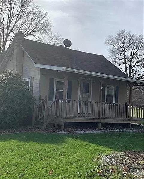 103 Tanner Rd Greenville Pa 16125 Mls 1482919 Zillow