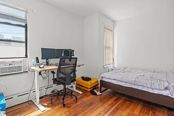 Rented by NY Space Finders Inc. | media 1