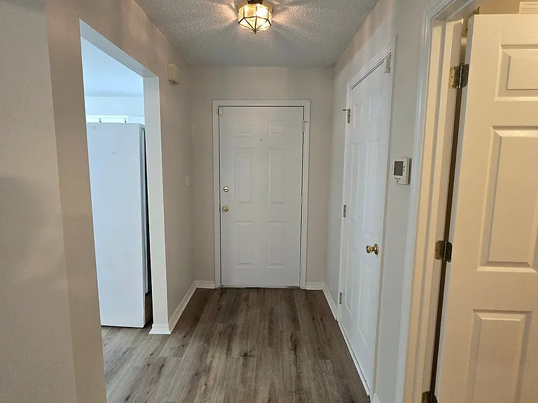 396 Brown Pl — Photo 3