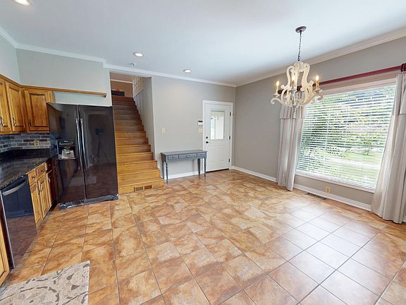 5th image of 231 Quail Hollow Dr
