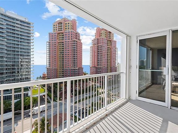 3rd image of 2200 NE 33rd Ave APT 14D