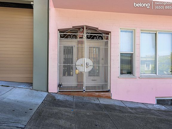 3rd image of 573 Vallejo St