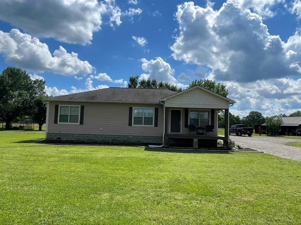 135 Michie Rd, Michie, TN 38357
